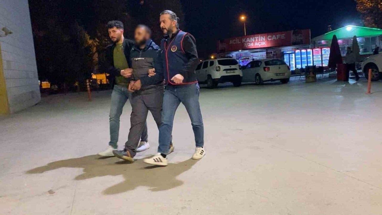 İnegöl'de Uyuşturucu Taciri Otobüste Yakalandı