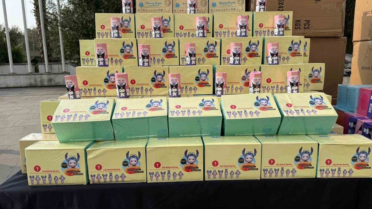 İstanbul'da Kaçak Oyuncak Operasyonu: 125 bin 875 Ürün Ele Geçirildi, 2 Gözaltı