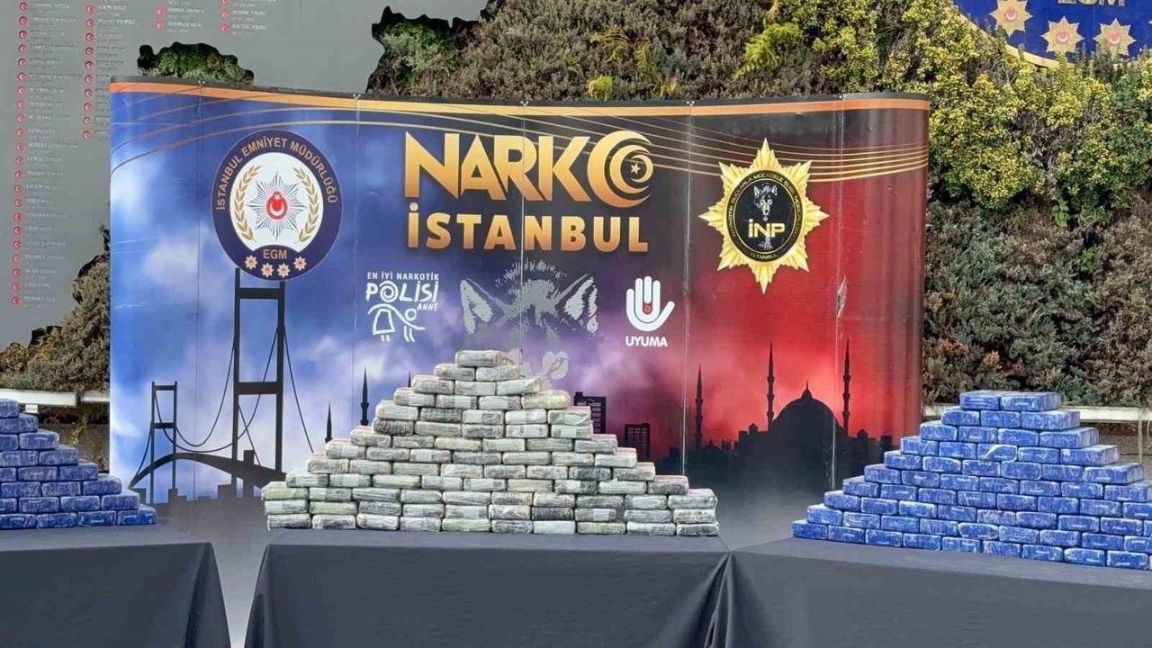 İstanbul'da Narkotik Operasyonu: 494 kg Uyuşturucu Ele Geçirildi, 7 Gözaltı