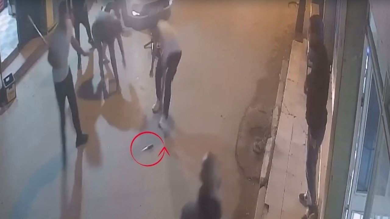 İzmir Bayraklı'da Aile Kavgası Cinayetle Bitti: Görüntüler Ortaya Çıktı