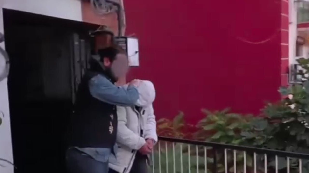 İzmir'de Şafak Operasyonu: 145 Aranan Şahıs Yakalandı