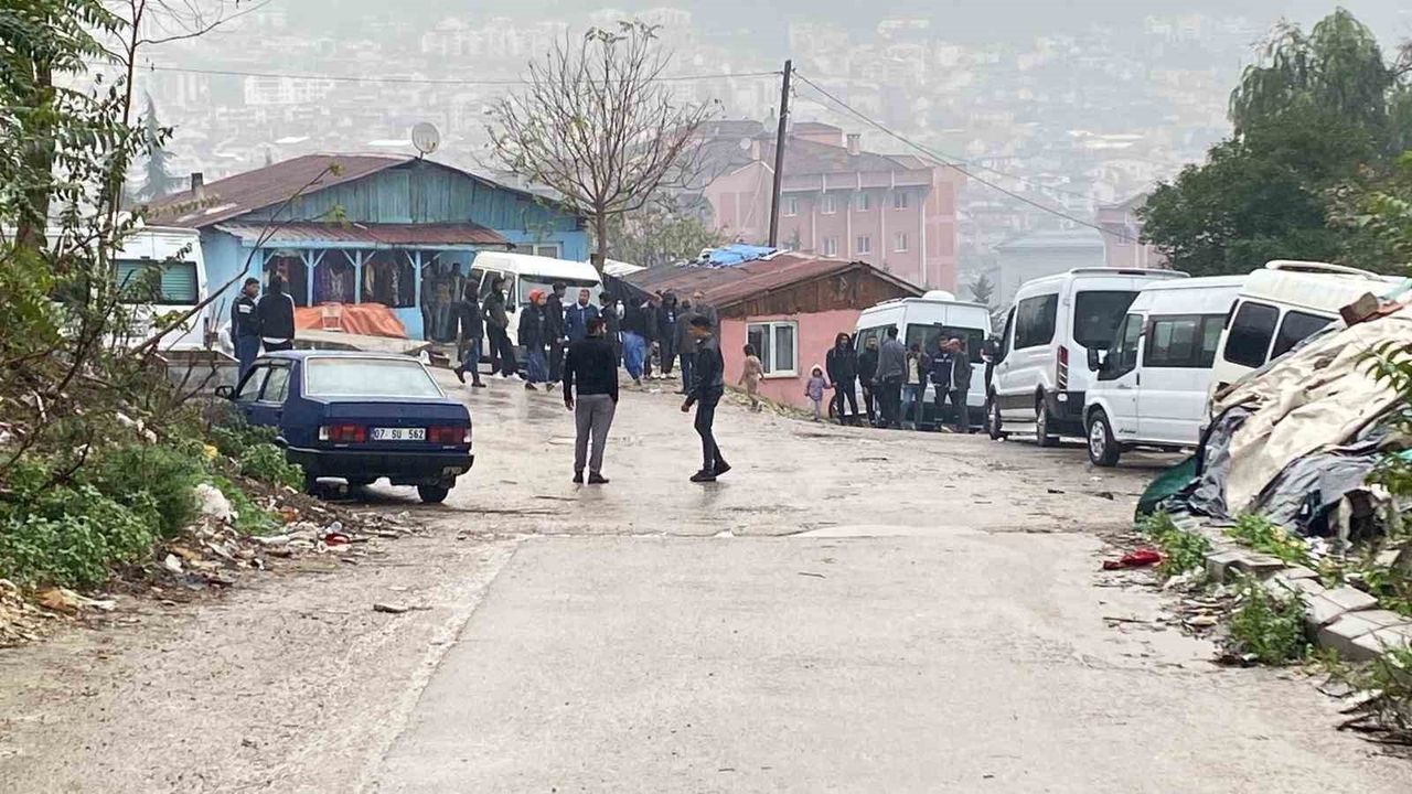 İzmit’te minibüsün çarptığı 4 yaşındaki çocuk hayatını kaybetti