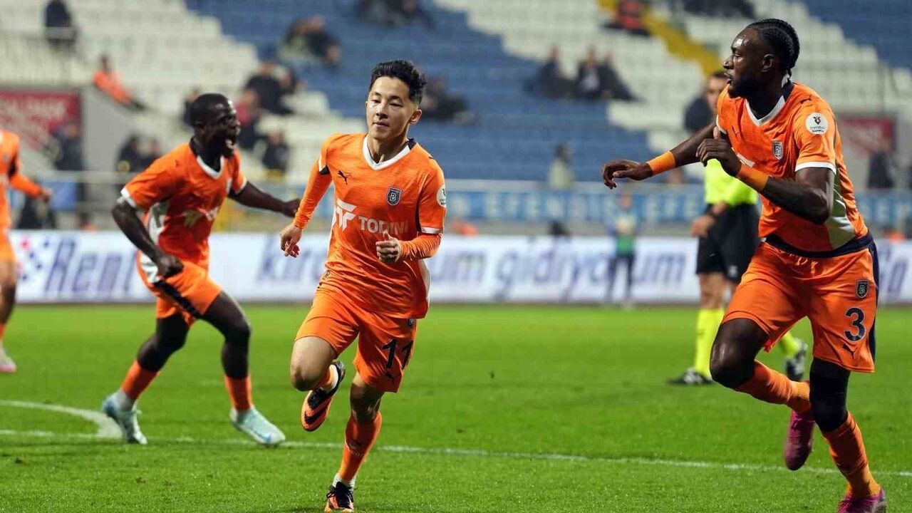 Jerome Opoku, Fenerbahçe Maçında Yok: Başakşehir'de Cezalı Defans