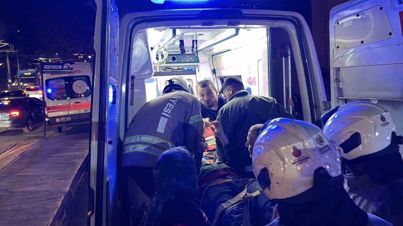 Kabataş Metro Şantiyesinde İskele Çöktü: 1 İşçi Öldü, 2'si Tedavide
