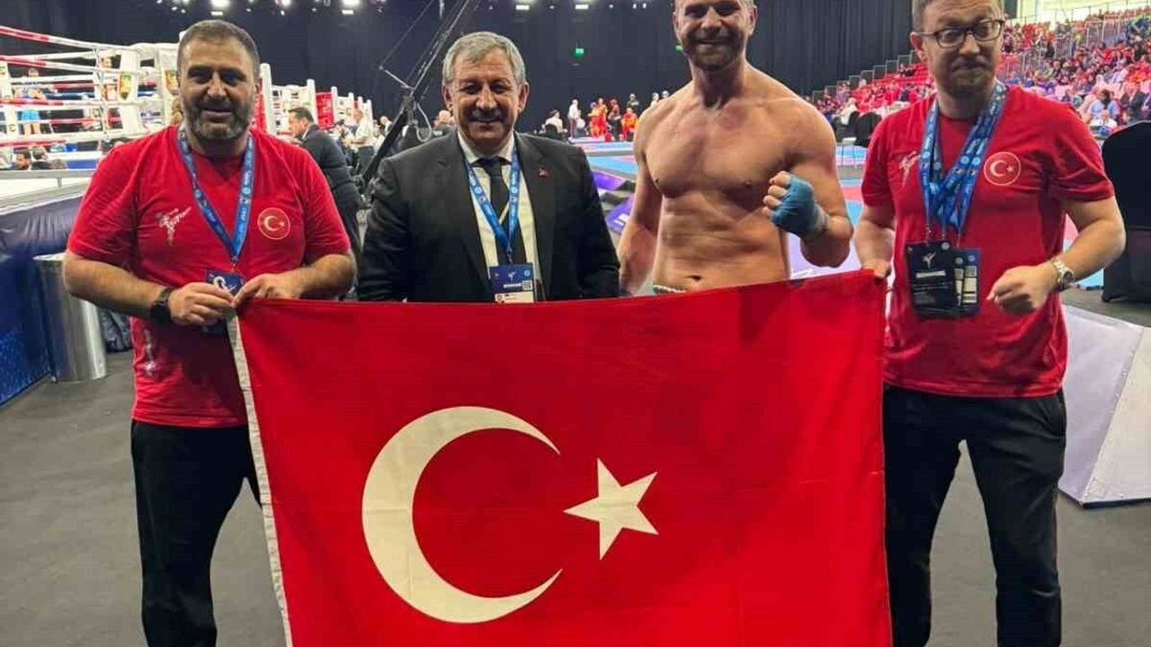 Kadir Yıldırım, Abu Dhabi'de WAKO +91 Kg Low Kick Dünya Şampiyonu