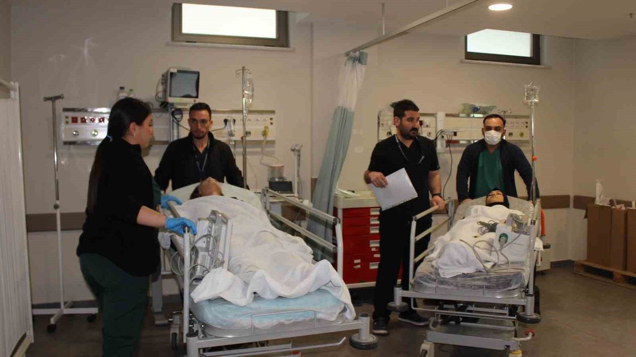 Kahramanmaraş Sular Akademi Hastanesi'nde Gerçeğini Aratmayan Afet Tatbikatı