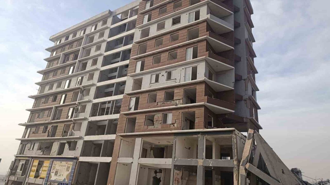 Kahramanmaraş’ta 6 Şubat Depremi: Ağır Hasarlı Binaların Yıkımı Sona Yaklaştı