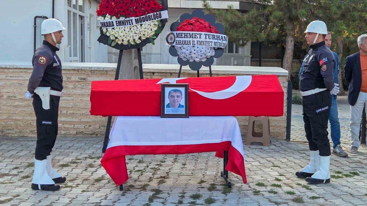 Kalp Krizi Sonrası Polis Memuru Uğur Özdamar Memleketinde Defnedildi