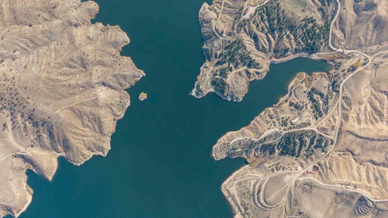 Kapulukaya Barajı'nda Bozkırın Mest Eden Mavisi