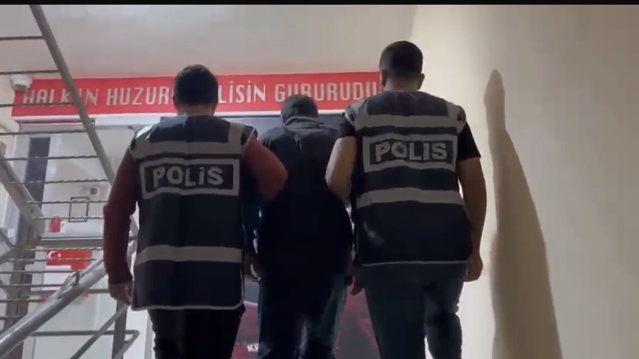 Karabağlar'da Firari Hükümlü Tavuk Kümesinde Yakalandı