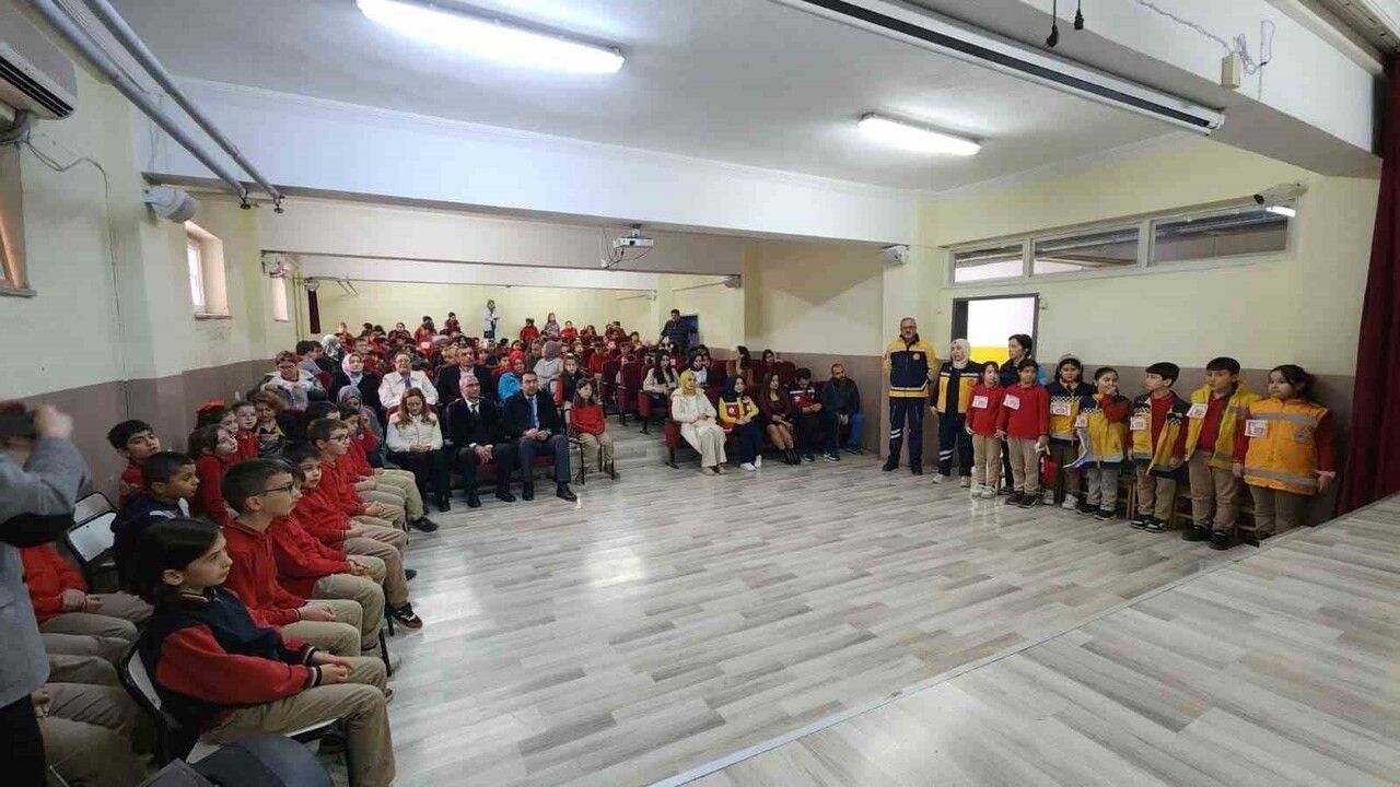 Karabük'te 'Sağlıklı Çocuk, Sağlıklı Gelecek' Programı Anayasa İlkokulu'nda