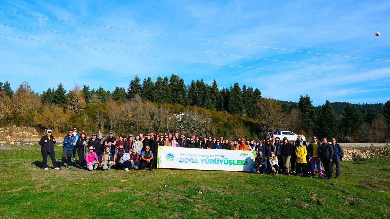 Karagöl ve Sultanpınarı'nda Sonbahar Doğa Yürüyüşleri