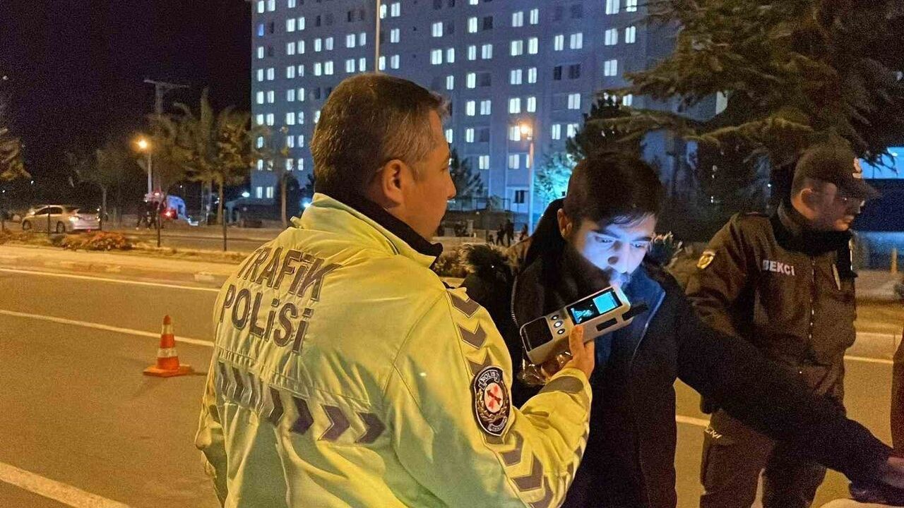 Karaman'da 3.79 Promil Alkollü Elektrikli Bisiklet Sürücüsü: 'Çok çirkin çıkmışım'