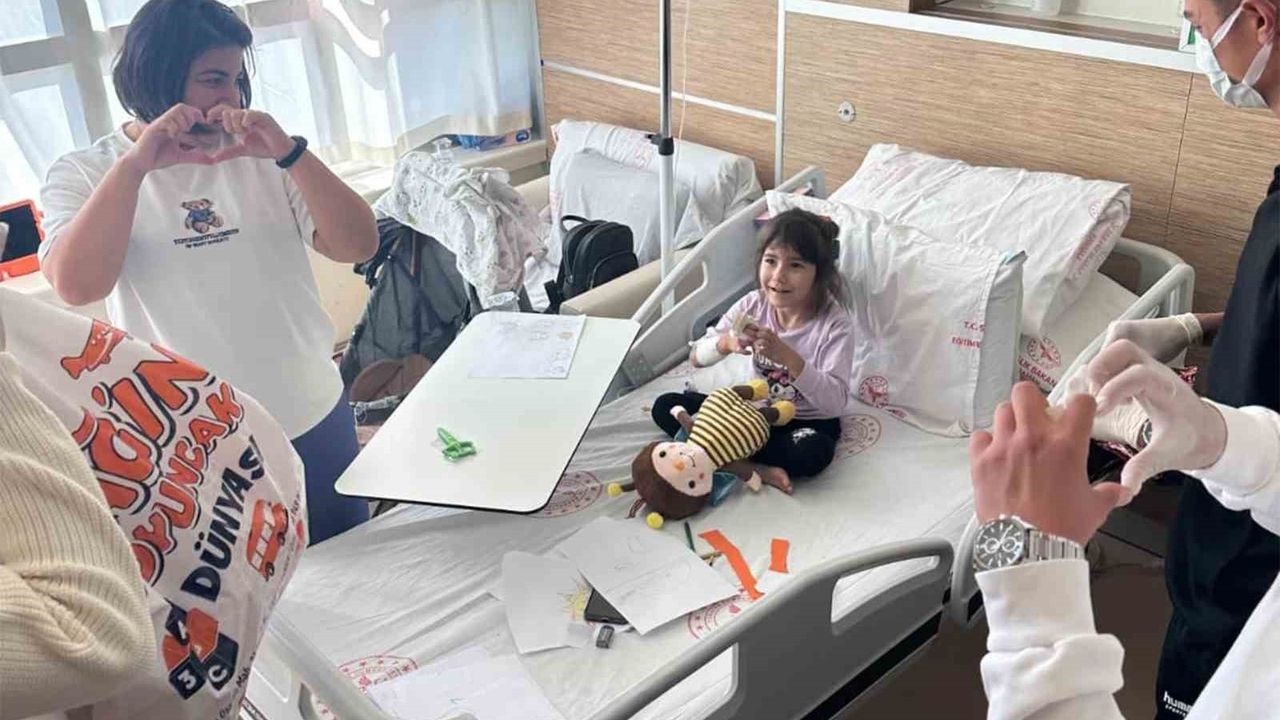 Karaman'da Lösemili Çocuklara Moral — Piri Reis'in Şifa Projesi