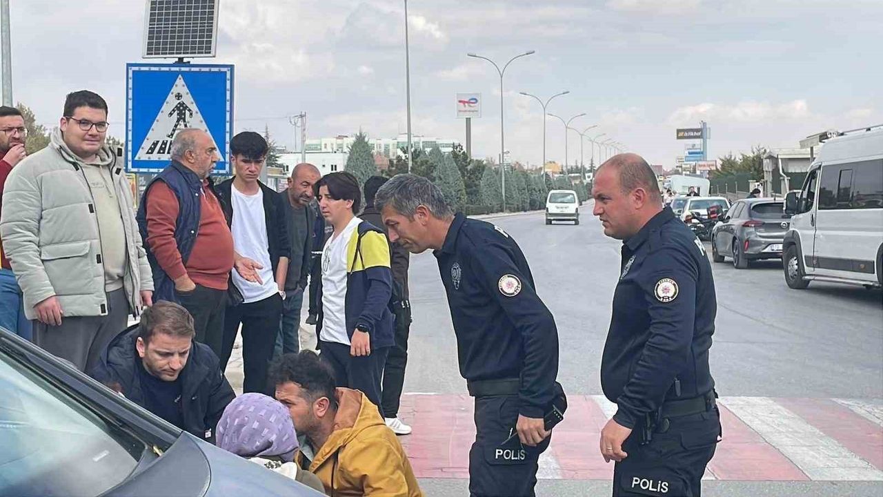 Karaman'da pikap ile otomobil çarpıştı: 1 yaralı