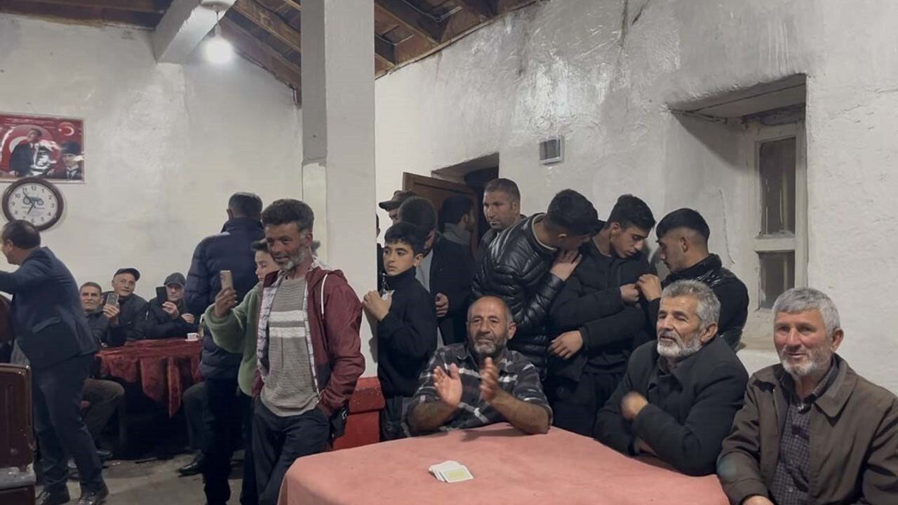 Kars'ta UNESCO Listeli Aşıklık Geleneği Köylerde Yaşatılıyor