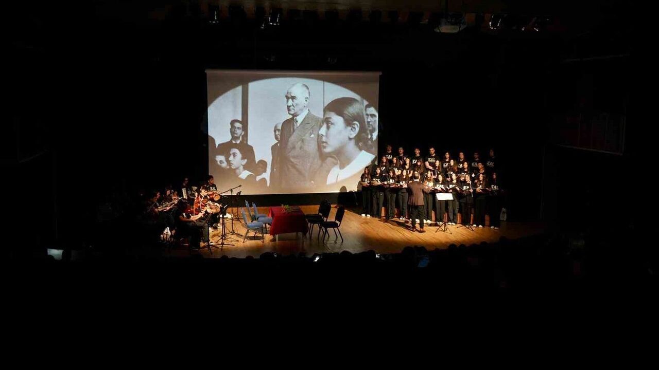 Kartal'da 24 Kasım Öğretmenler Günü Coşkuyla Kutlandı