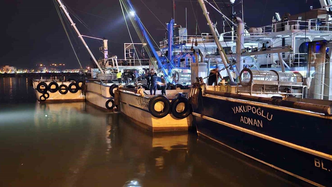 Kastamonu Cide’de Balıkçı Barınağında Kavga: İki Kişi Yaralandı, Biri Denize Atıldı