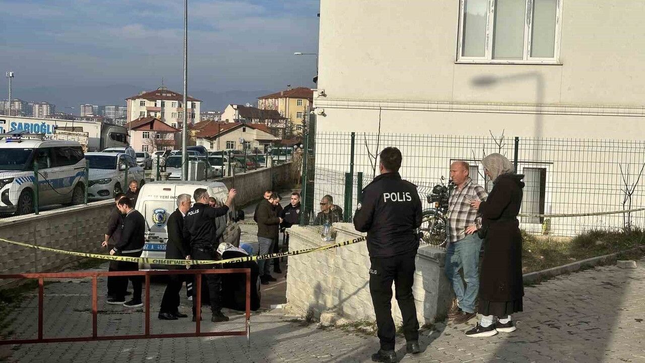 Kastamonu’da 7'nci Kattan Düşen 25 Yaşındaki Genç Hayatını Kaybetti
