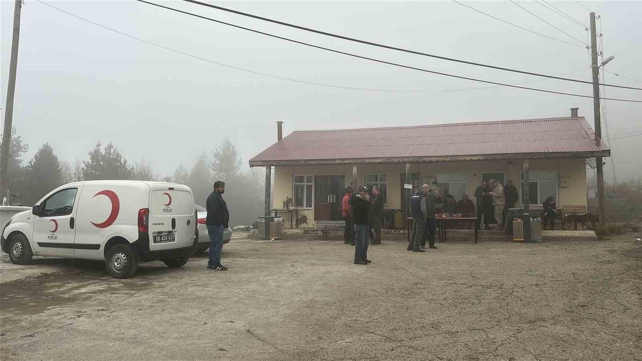 Kastamonu'da Kayıp Anne ve Oğlu: Aramalar Yoğun Sis Nedeniyle Durduruldu
