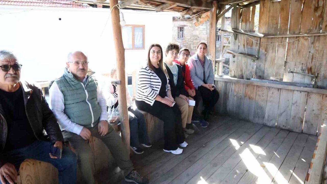 Katrancı Evleri İçin 'Taşın ve Ahşabın Ustalığı' Projesi