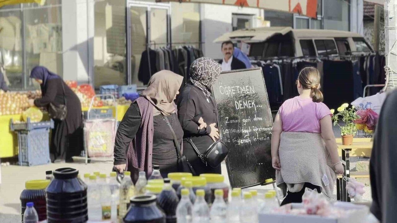 Kaynaşlı'da Öğretmenler Günü Videosu Duygulandırdı: Şehit Öğretmenlere Vefa