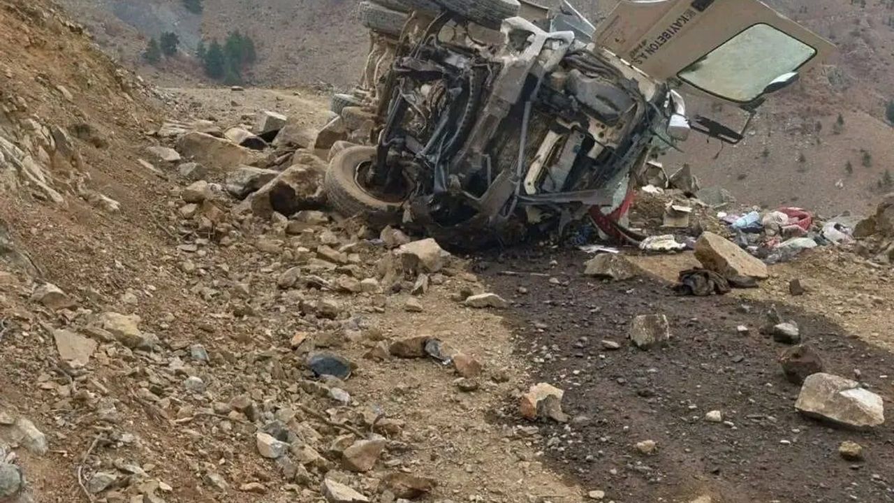 Kayseri'de Beton Mikseri Yamaçtan Yuvarlandı: 1 Yaralı