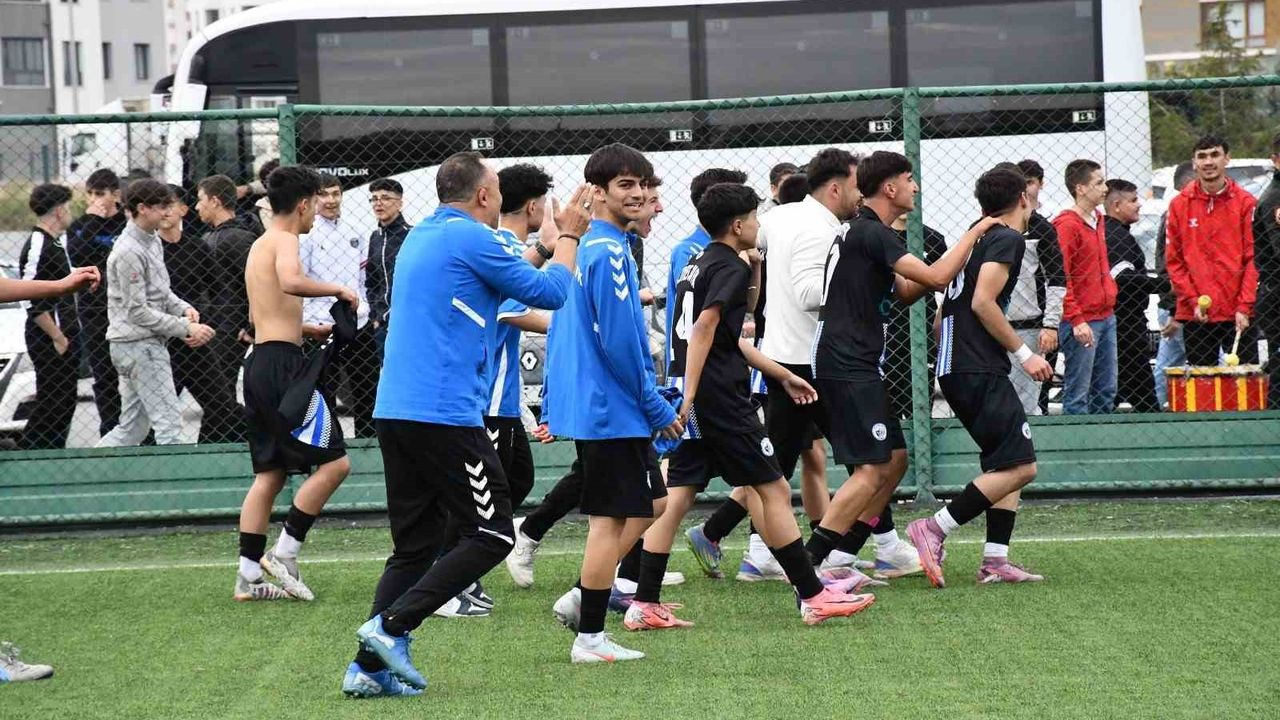 Kayseri U16 Ligi'nde 4 Takım Finalde