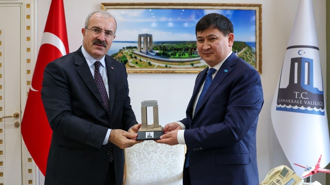 Kazakistan Başkonsolosu Nuriddin Amankul’dan Vali Toraman’a Ziyaret