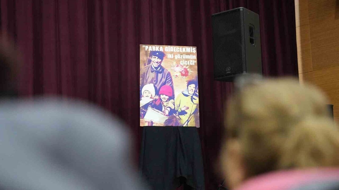 Kemal Sunal Ankara'da Türkülerle Anıldı