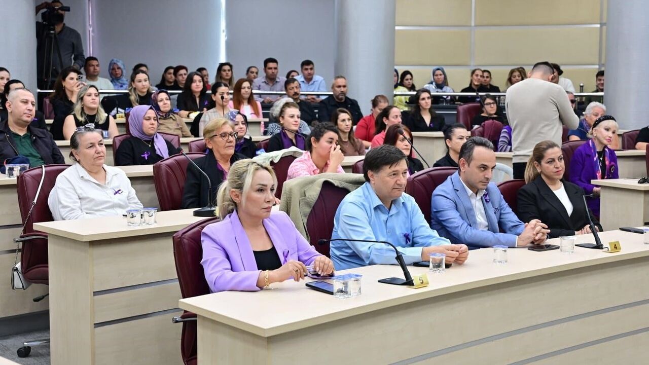 Kepez'te 25 Kasım Paneli: Mesut Kocagöz — "Kadına Yönelik Şiddeti Önlemek Toplumsal Bir Görevdir"