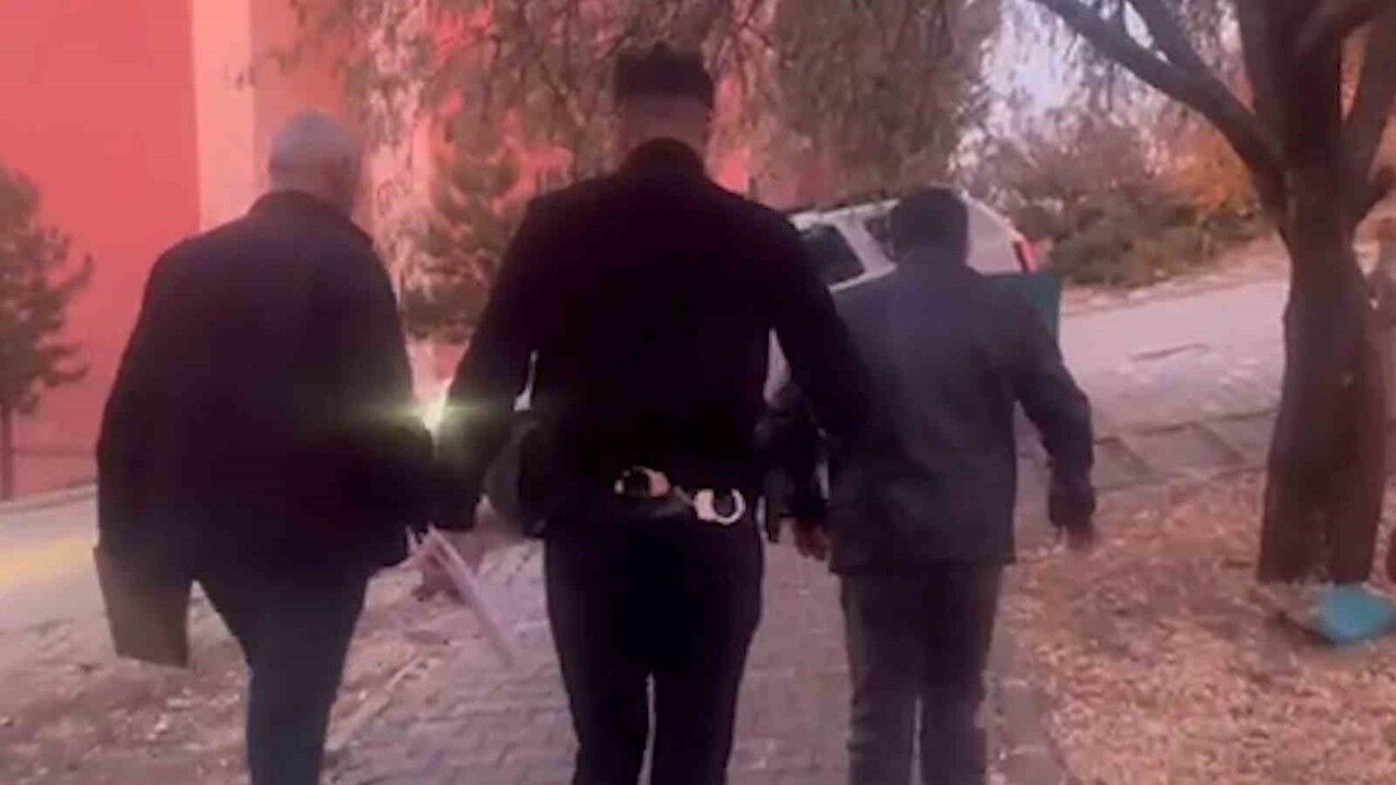 Kırıkkale’de Eş Zamanlı Şafak Operasyonu: 17 Firari Hükümlü Yakalandı