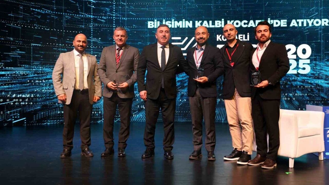 Kocaeli Bilişim Fuarı: Dijitalleşme ve Yapay Zeka Sporu Adil Kılıyor
