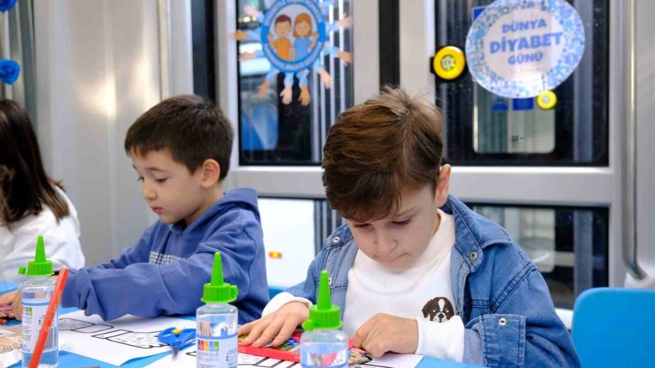 Kocaeli’de Diyabetli Çocuklar İçin Süslenen Tramvay