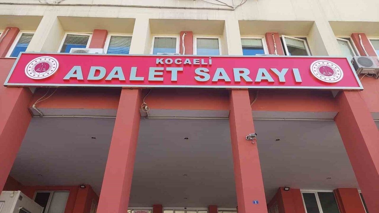 Kocaeli'de Park Kavgası: Falçatayla Yaraladığı Komşusu Hüseyin A. Tahliye Edildi