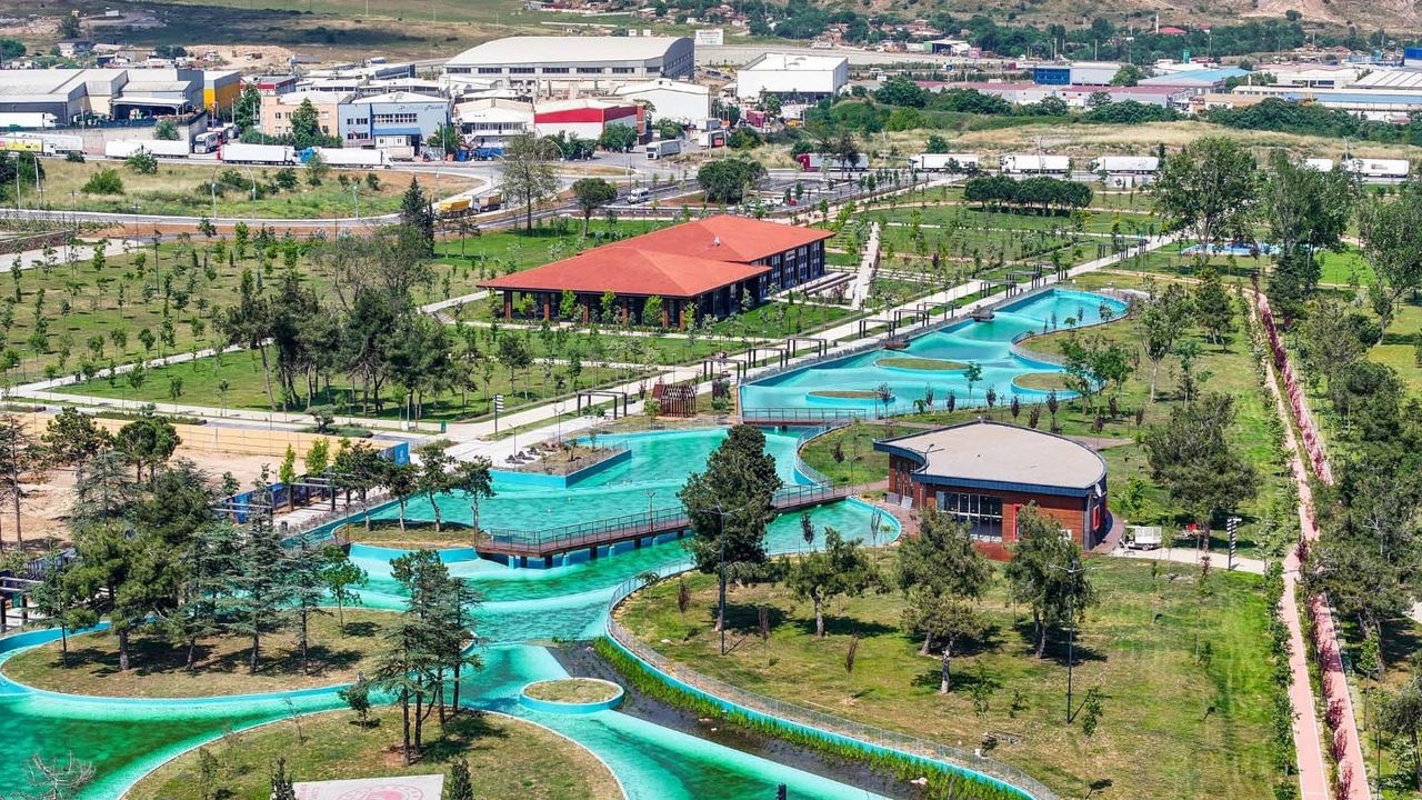 Kocaeli'nde Millet Bahçeleriyle 29 Bin Dönümlük Yeşil Koridor