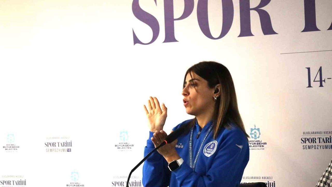 Kocaeli Spor Tarihi Sempozyumu'nda Kadın Sporcular Zorlukları Anlattı