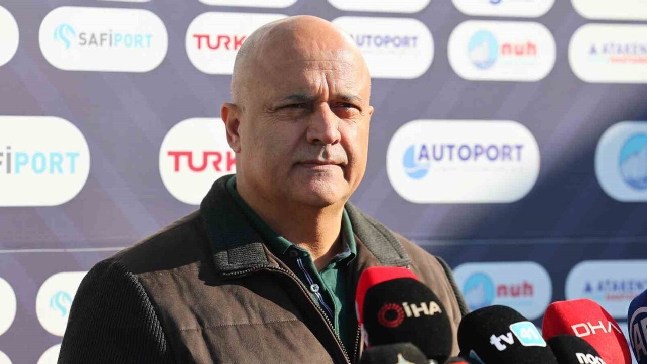 Kocaelispor'dan Futbolculara 100 Milyon TL Ödeme