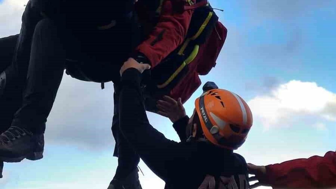 Koçarlı'da Doğa Yürüyüşü Kazası: Murat Ü. Dere Yatağından Kurtarıldı