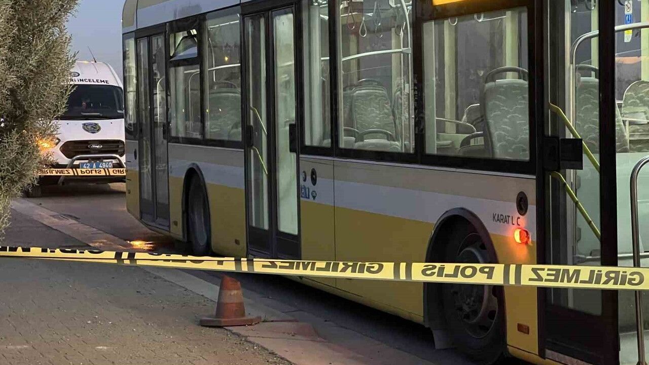 Konya'da Otobüste 'Yan Baktın' Tartışması Kanlı Bıçaklamaya Döndü