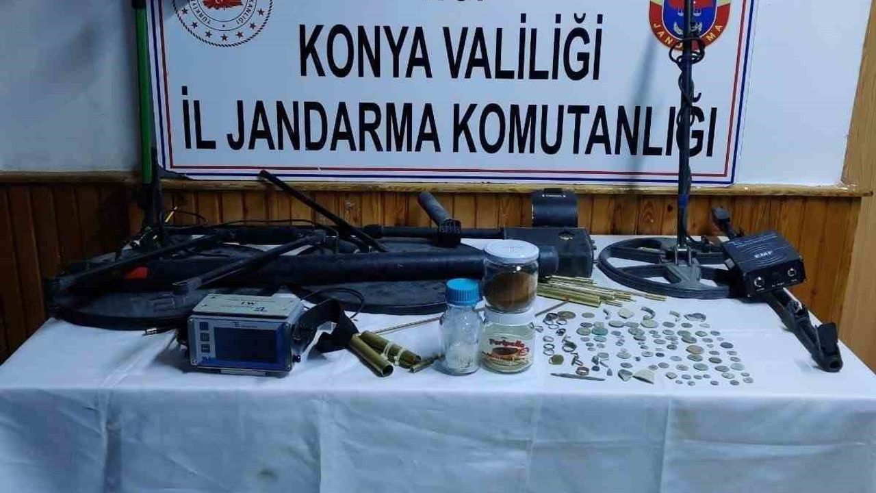 Konya Ereğli'de Tarihi Eser Operasyonu: 99 Sikke ve Kazı Ekipmanları Ele Geçirildi