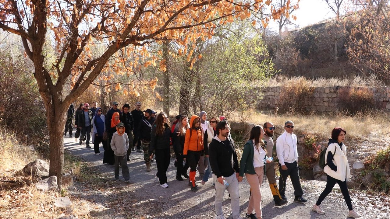 Koramaz Vadisi'nde Sonbahar Renkleriyle Yürüyüş