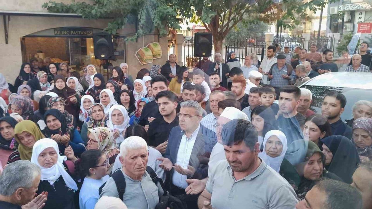 Köşk'te Umre Kafilesi Dualarla Uğurlandı