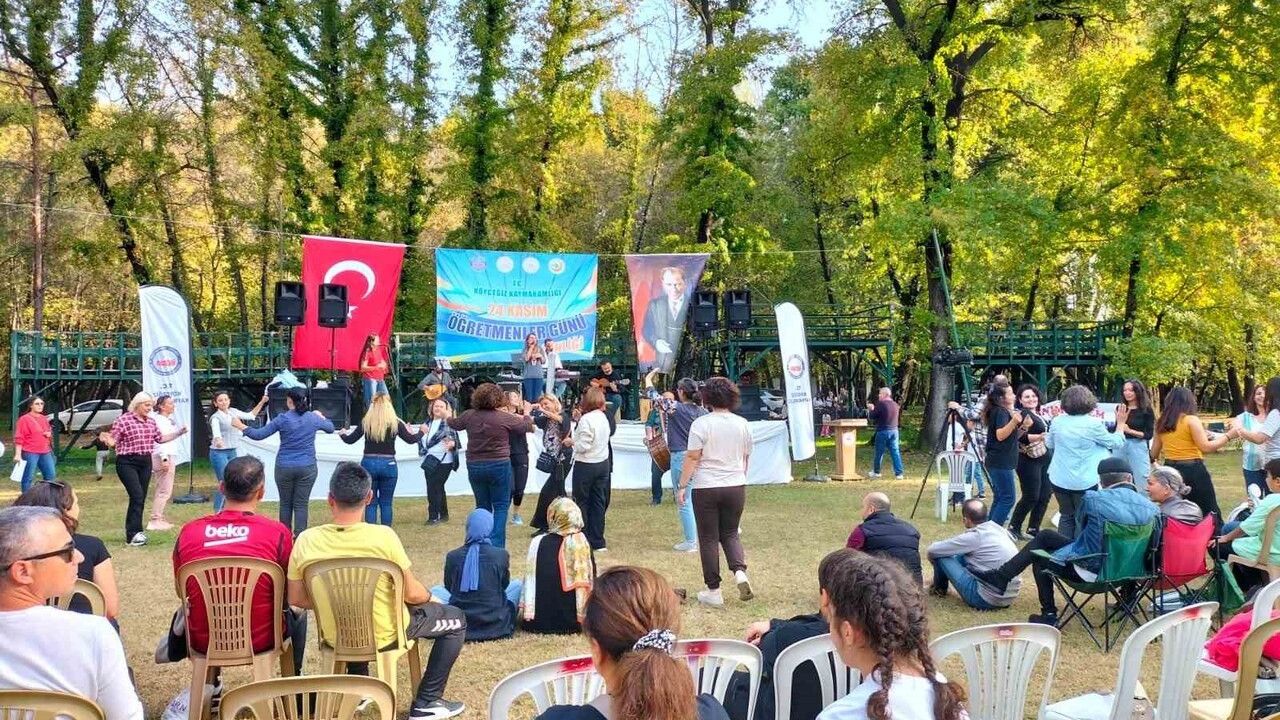 Köyceğiz'de 24 Kasım Öğretmenler Günü Şenliği