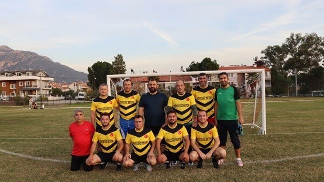 Köyceğiz’de Öğretmenler Günü Futbol Turnuvası'nda Türk Futbol San şampiyon