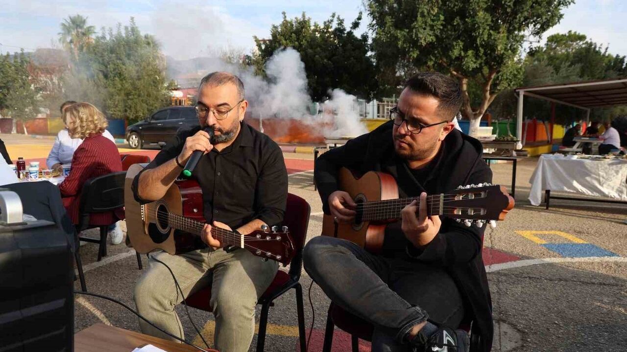 Kozan'da Adana Usulü 24 Kasım Kutlaması