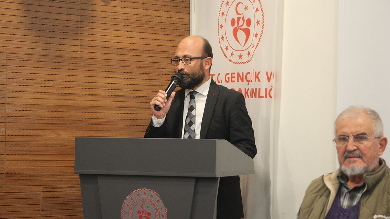 Kula'da Helal Kazanç ve Dürüst Kazanç Söyleşisi — Esnaf ile Öğrenciler Buluştu