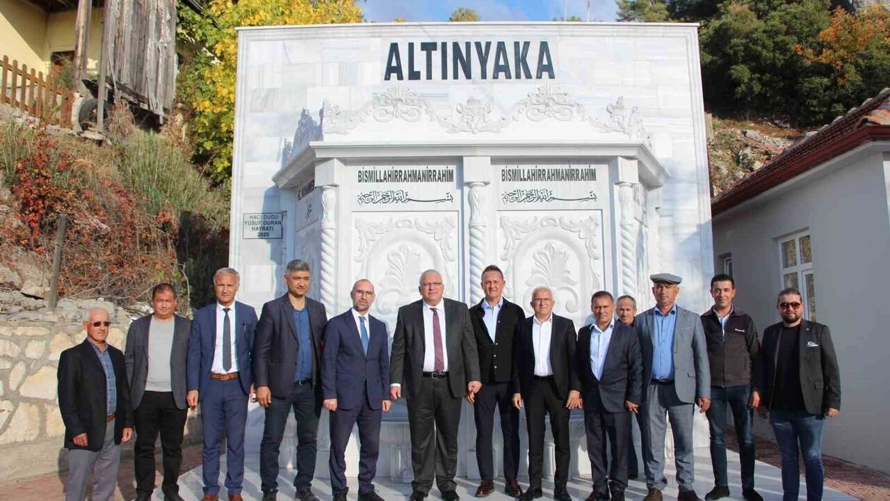 Kumluca Altınyaka'da Hayırsever Ergun Duran'ın Çeşmesi Hizmete Açıldı