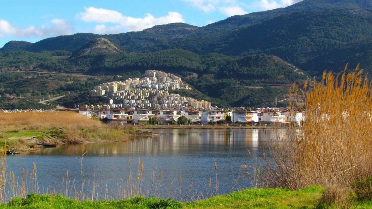 Kuşadası'nın Tek Lagünü Kocagöl İçin Koruma Çağrısı