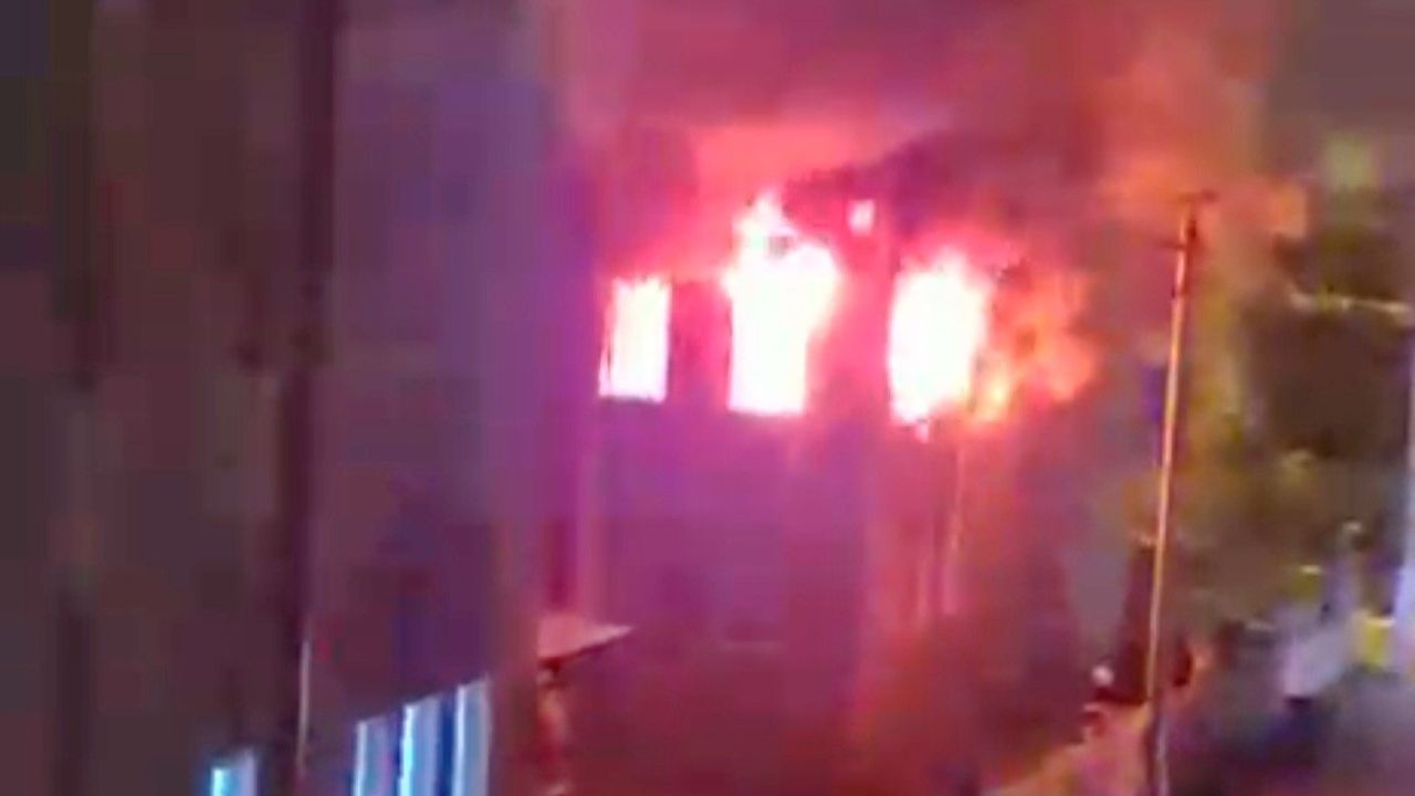 Kütahya'da Apartman Yangını: Biri Bebek 5 Kişi Kurtarıldı